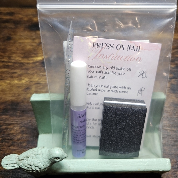 Custom Handcrafted Press On Set -Short Almond - NWOT - Picture 8 of 9